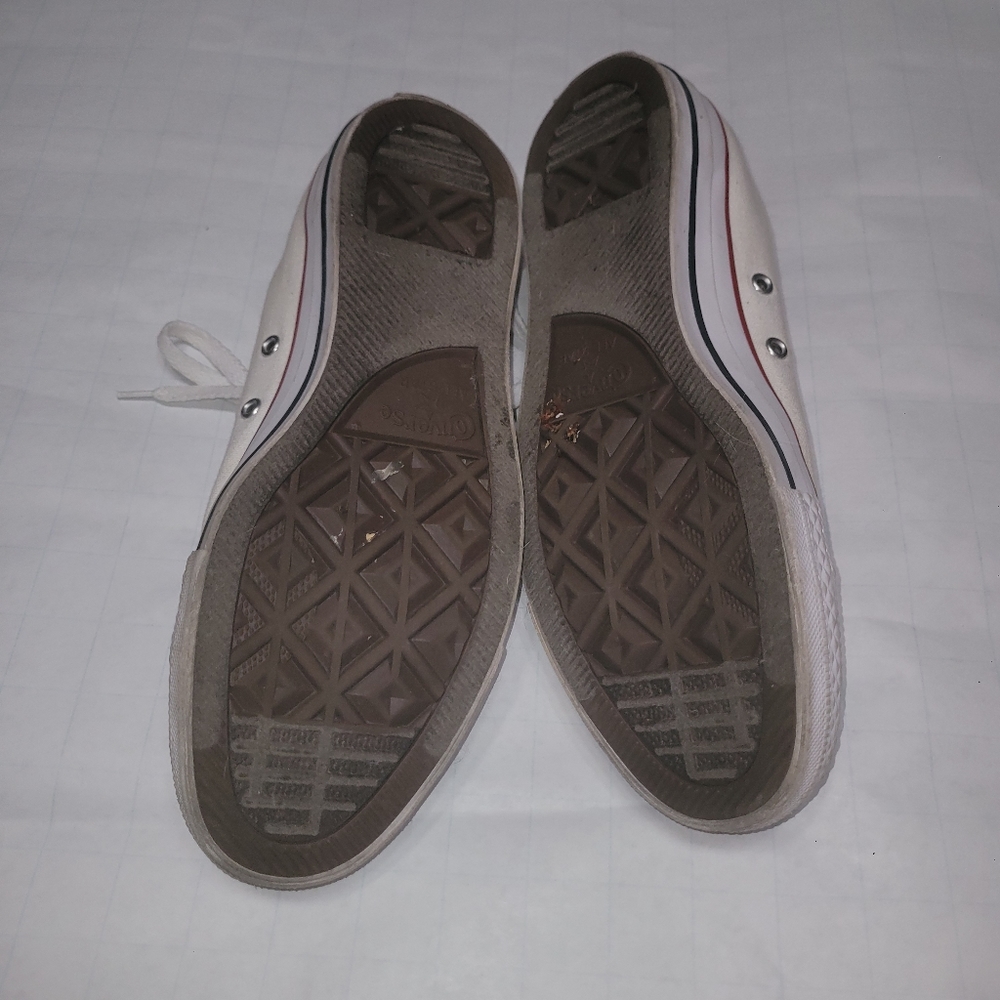 White Converse - Picture 2 of 3